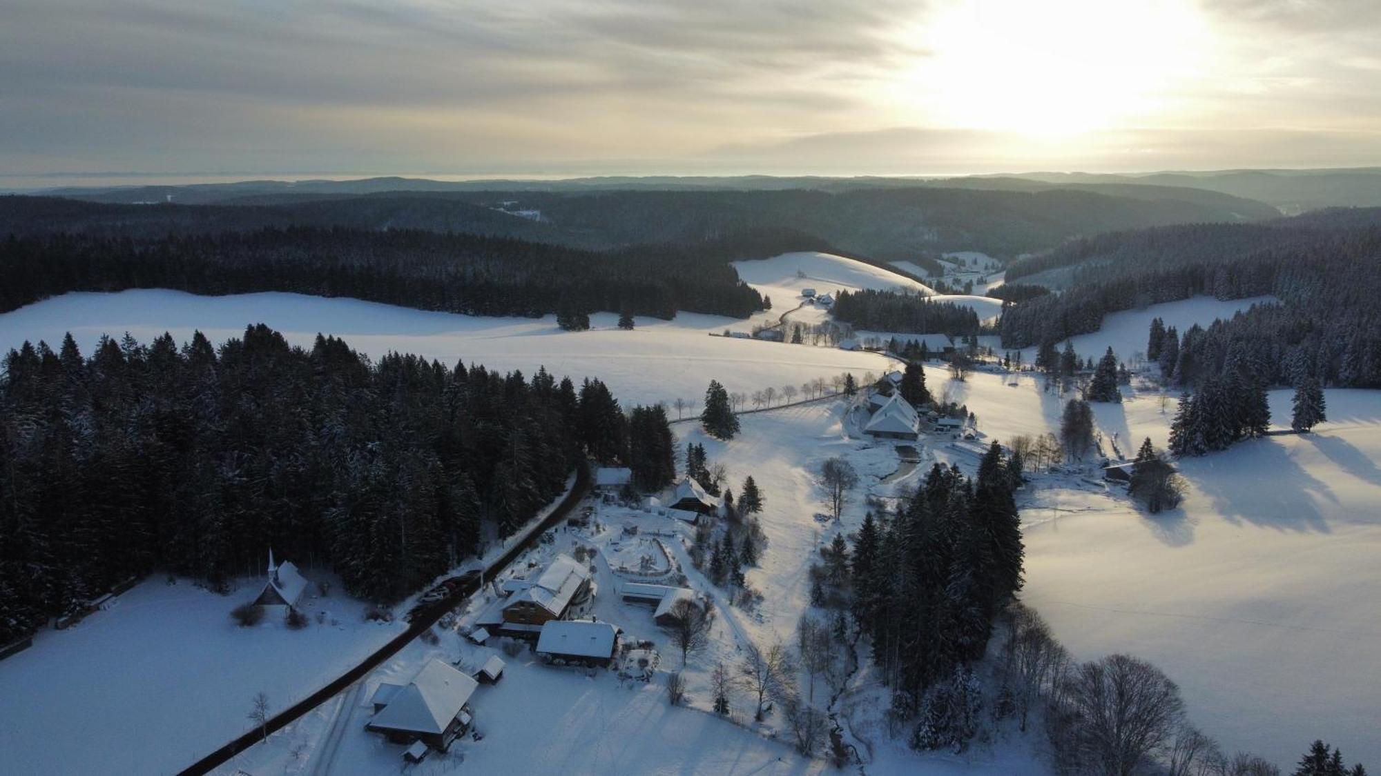 Hoehengasthaus Kolmenhof An Der Donauquelle فورتفاغن المظهر الخارجي الصورة