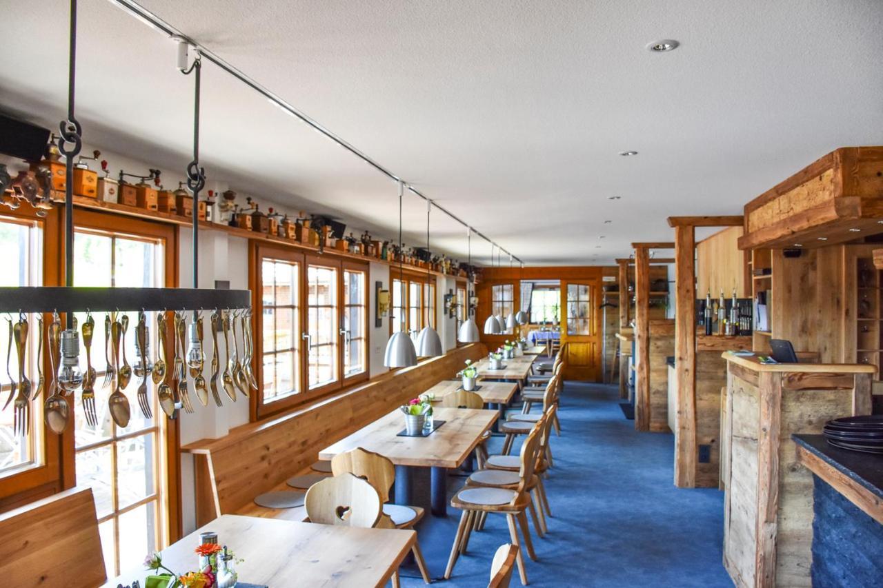 Hoehengasthaus Kolmenhof An Der Donauquelle فورتفاغن المظهر الخارجي الصورة